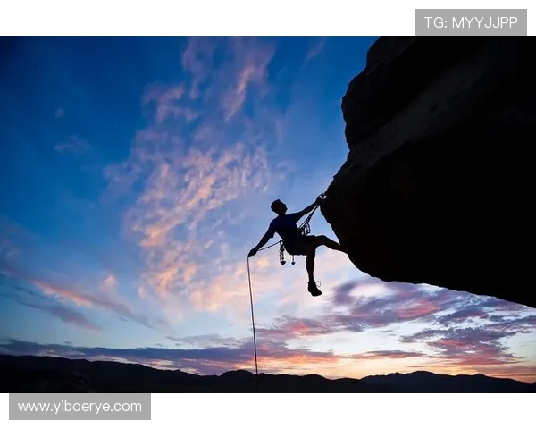 攀岩精神与团队协作：深入探讨上海攀岩队的意识形态与发展路径